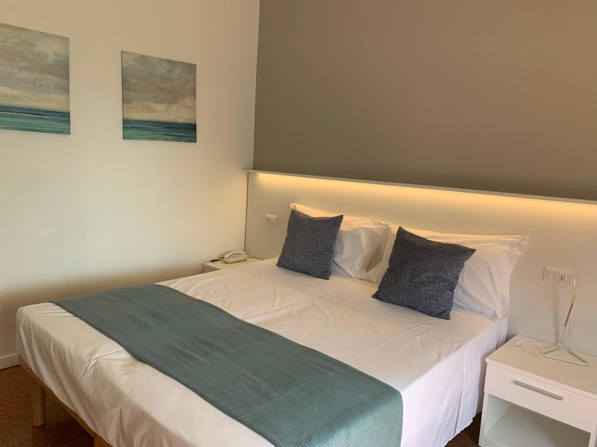 Hotel Loveno 梅纳焦 外观 照片