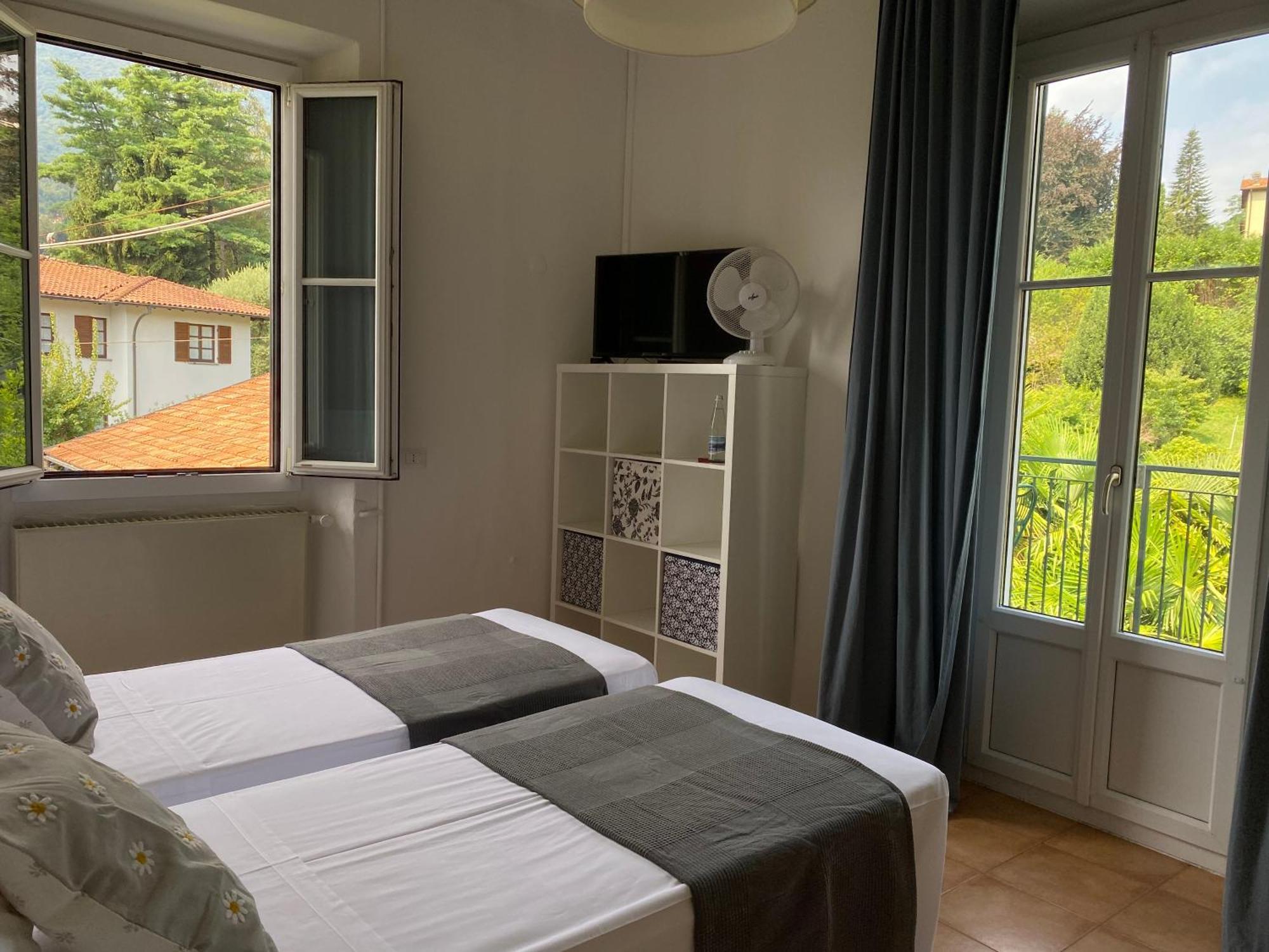 Hotel Loveno 梅纳焦 外观 照片